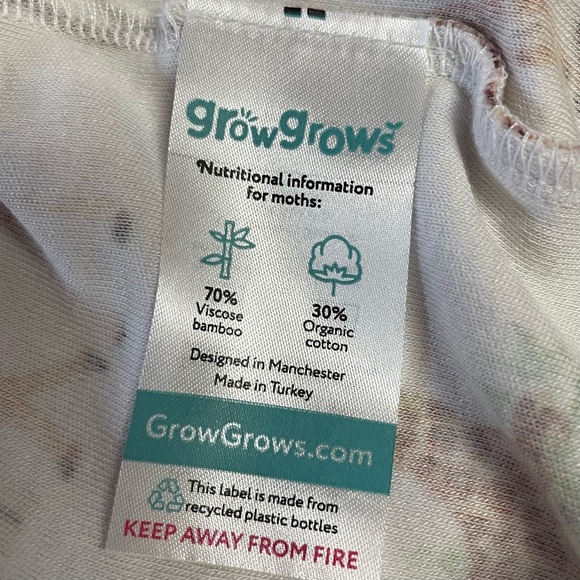 GrowGrows Pajama Set - Picture 4 of 4